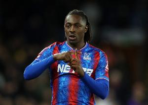 继续买!邮报:马杜埃凯今日体检,阿森纳的下一目标是埃泽